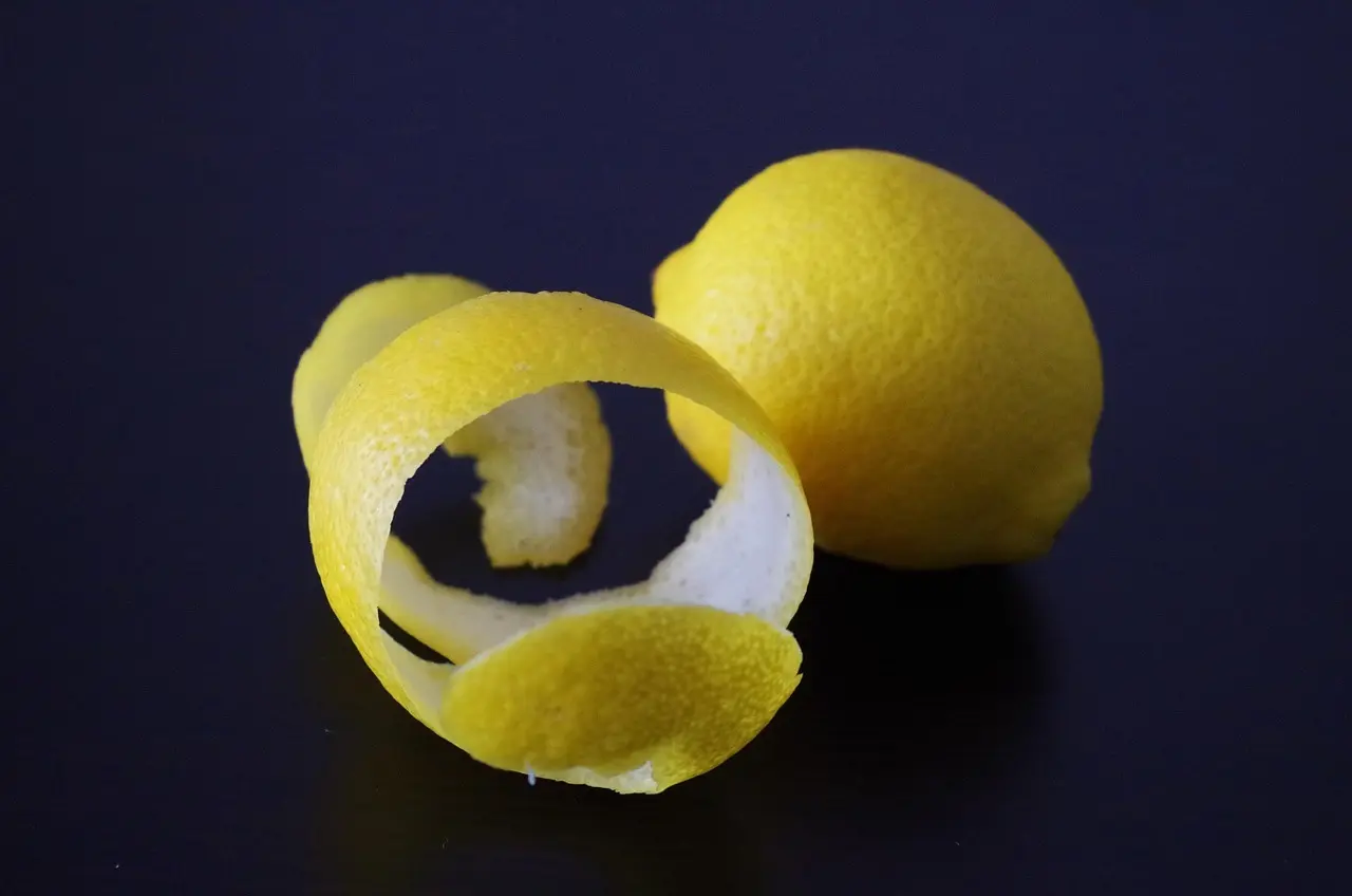 Sådan laver du naturlig rengøring med citronskaller