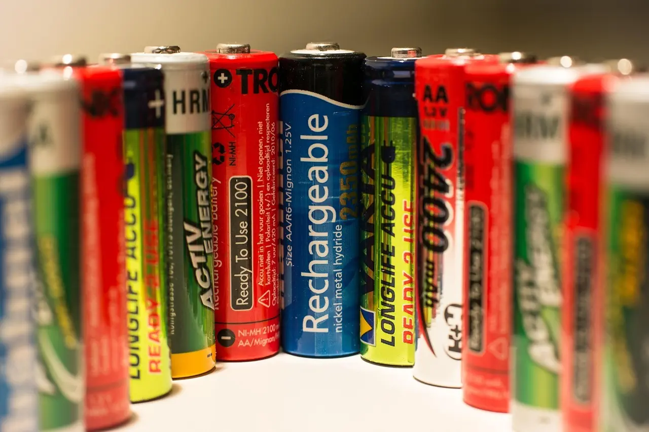 De bedste genopladelige batterier til legetøj derhjemme