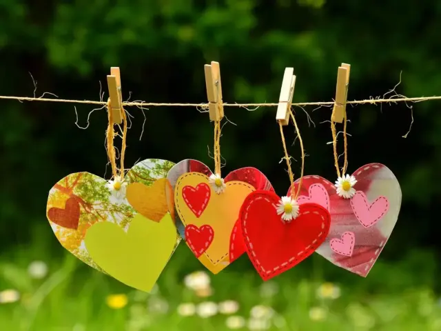 10 tips til at tørre tøj uden tørretumbler