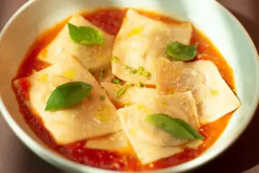 Sparer et låg på gryden faktisk strøm under madlavning?